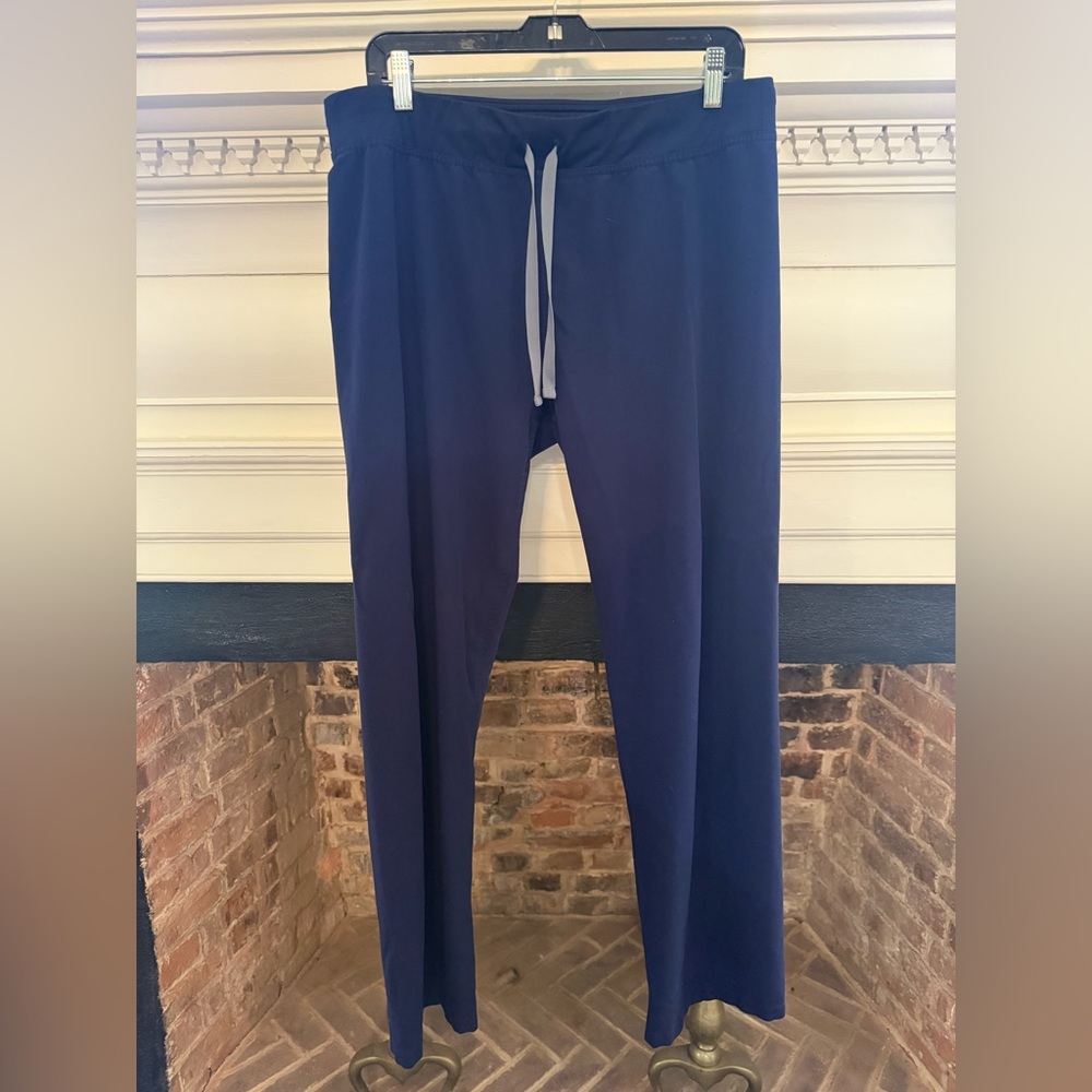 FIGS Livingston scrub pants size L Large navy/gray T21003
